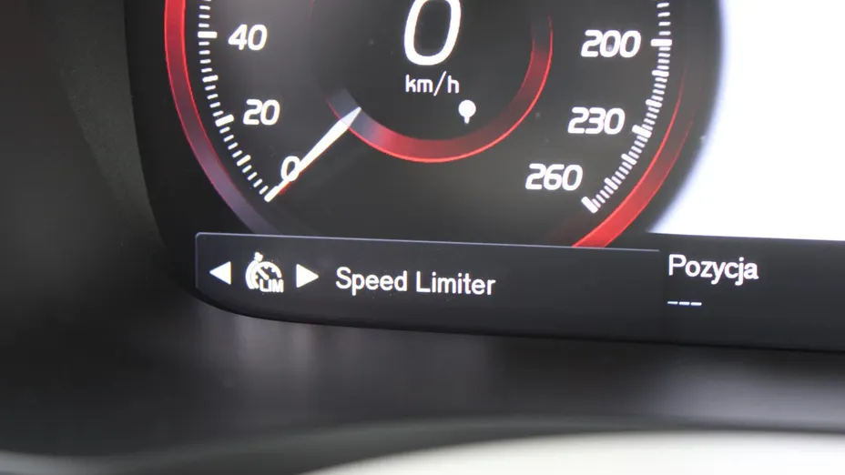 VOLVO V60 V60 CC Pro B4 D AWD aut