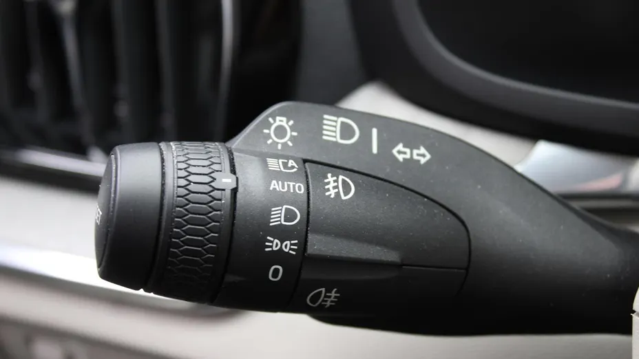 VOLVO V60 V60 CC Pro B4 D AWD aut