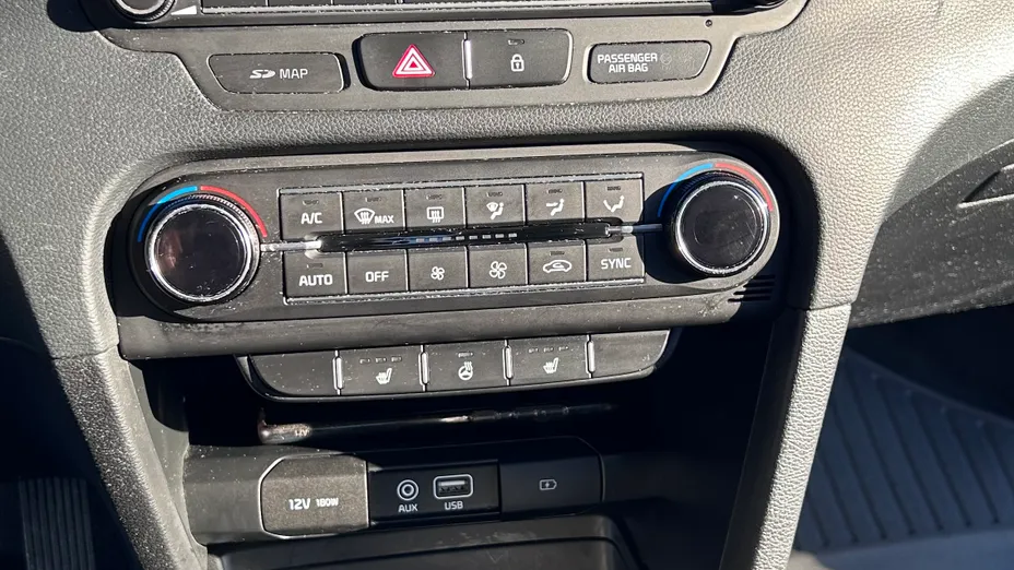 KIA Cee'd Ceed 1.6 CRDi SCR L Business Line