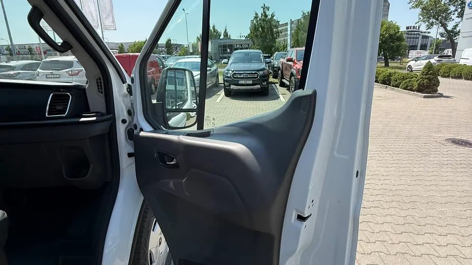 FORD Transit Transit 350 Kombi M1 L3H2 Trend Aut. Nowy