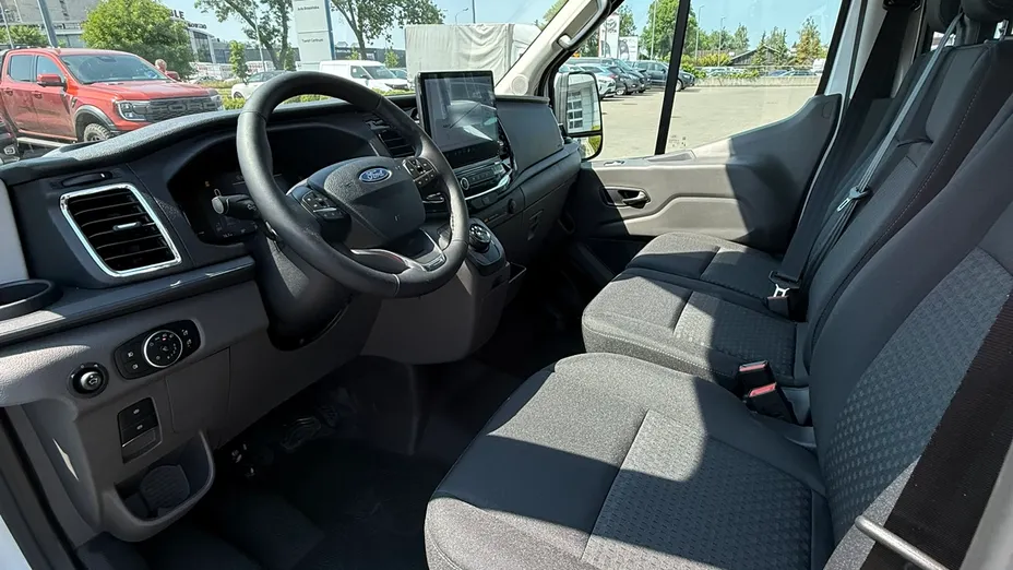 FORD Transit Transit 350 Kombi M1 L3H2 Trend Aut. Nowy