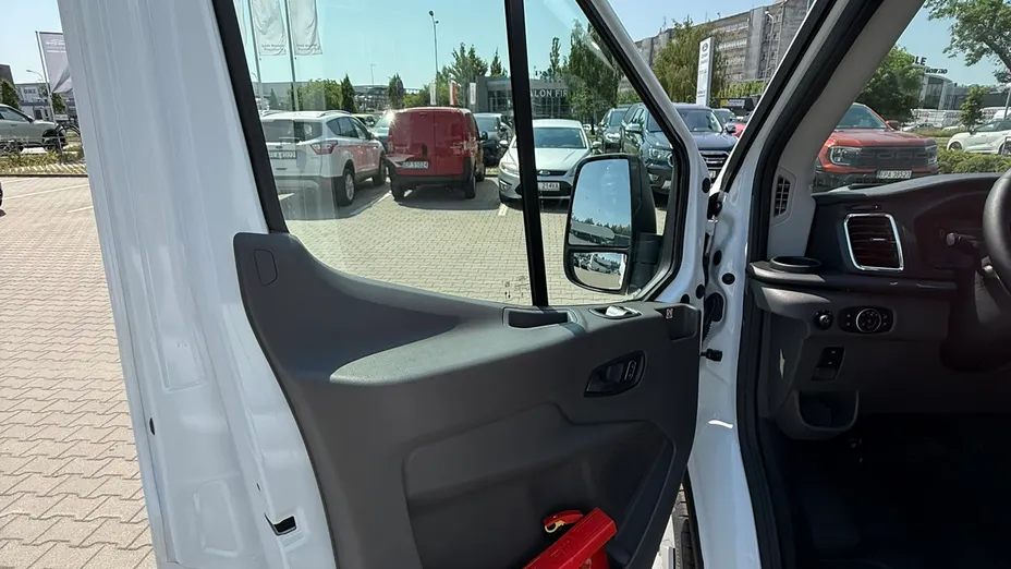 FORD Transit Transit 350 Kombi M1 L3H2 Trend Aut. Nowy