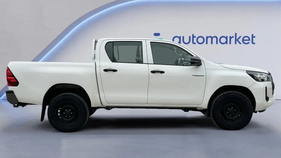 TOYOTA HiLux Hilux 2.4 D-4D Double Cab DLX 4x4