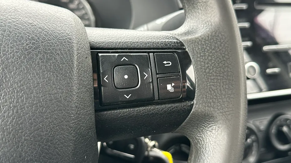 TOYOTA HiLux Hilux 2.4 D-4D Double Cab DLX 4x4