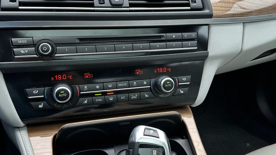 BMW Seria 5 535d xDrive Luxury Line