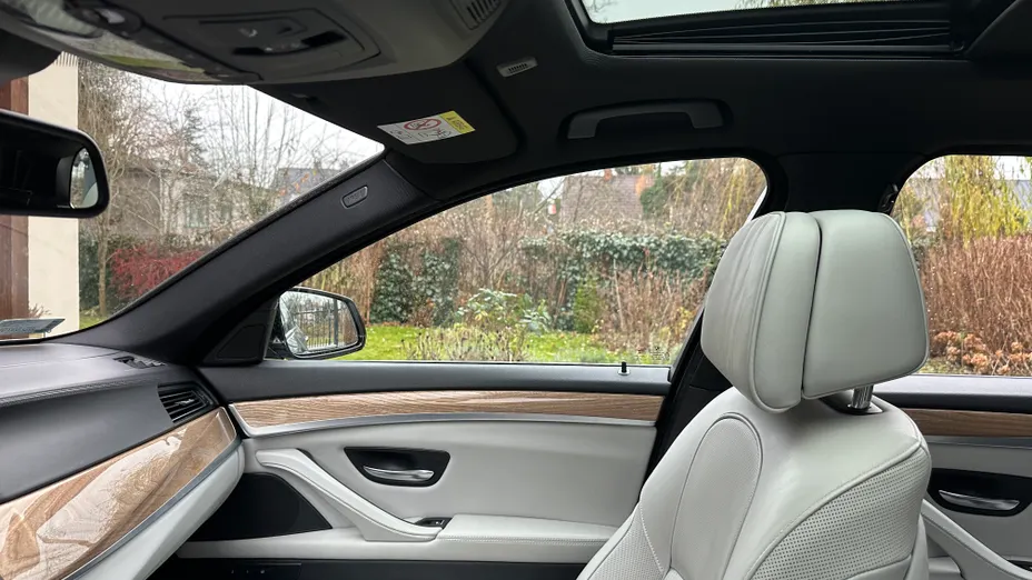 BMW Seria 5 535d xDrive Luxury Line