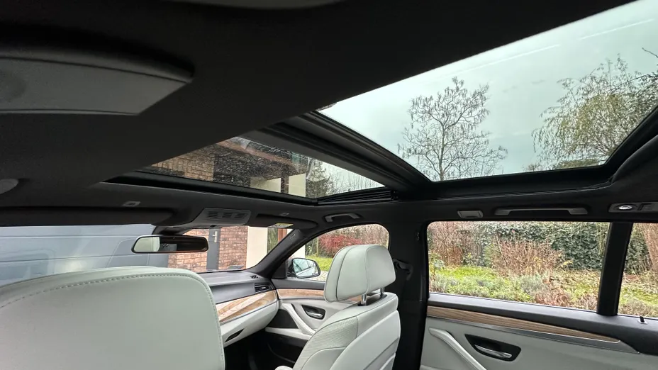 BMW Seria 5 535d xDrive Luxury Line