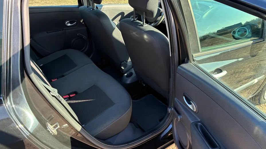 RENAULT Clio Clio 1.2 16V Alize