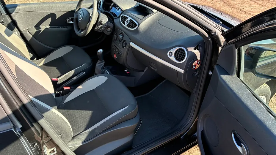 RENAULT Clio Clio 1.2 16V Alize