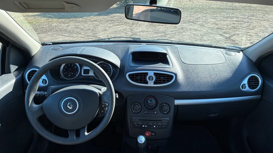 RENAULT Clio Clio 1.2 16V Alize