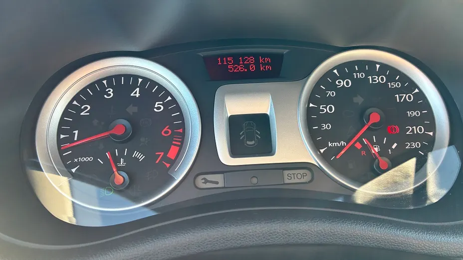 RENAULT Clio Clio 1.2 16V Alize