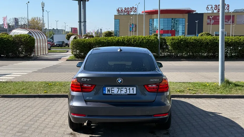 BMW Seria 3 Gran Turismo 320i xDrive Sport Line