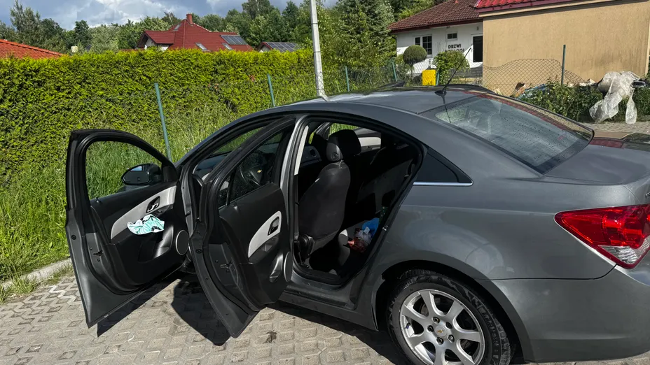 CHEVROLET Cruze -