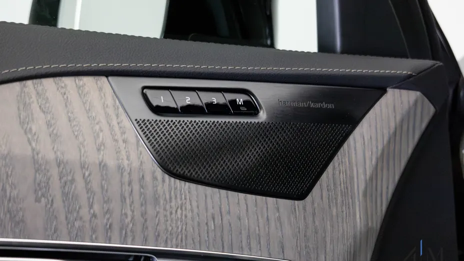 VOLVO XC90 XC90 T8 AWD Plug-In Hybrid Ultimate Dark 7os aut