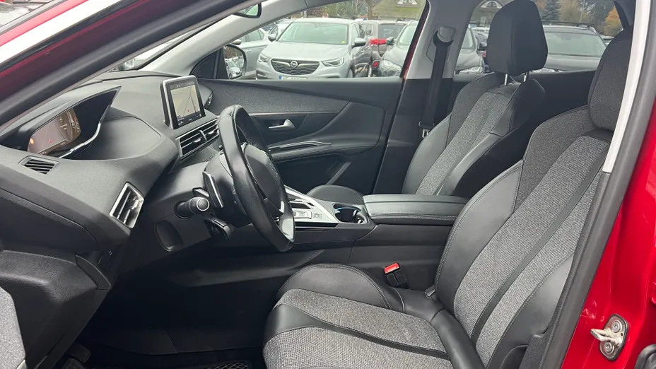 PEUGEOT 3008 3008 1.2 PureTech GPF Allure S&S EAT8