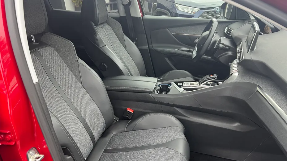 PEUGEOT 3008 3008 1.2 PureTech GPF Allure S&S EAT8