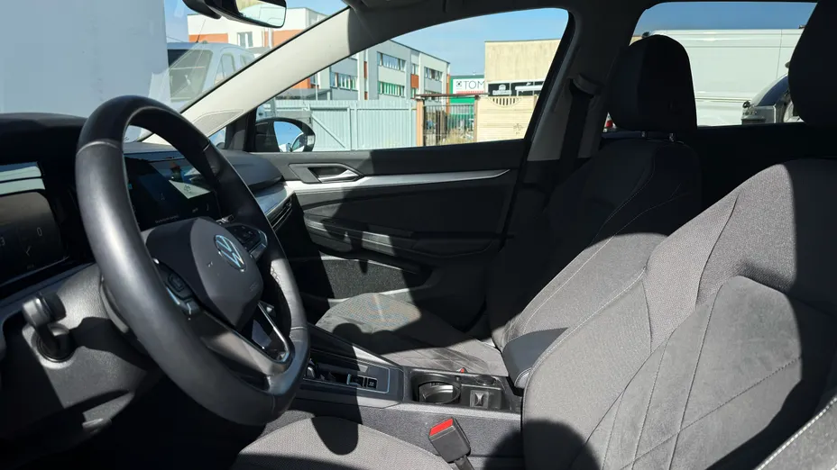 VOLKSWAGEN Golf Golf VIII 1.5 eTSI mHEV Life DSG