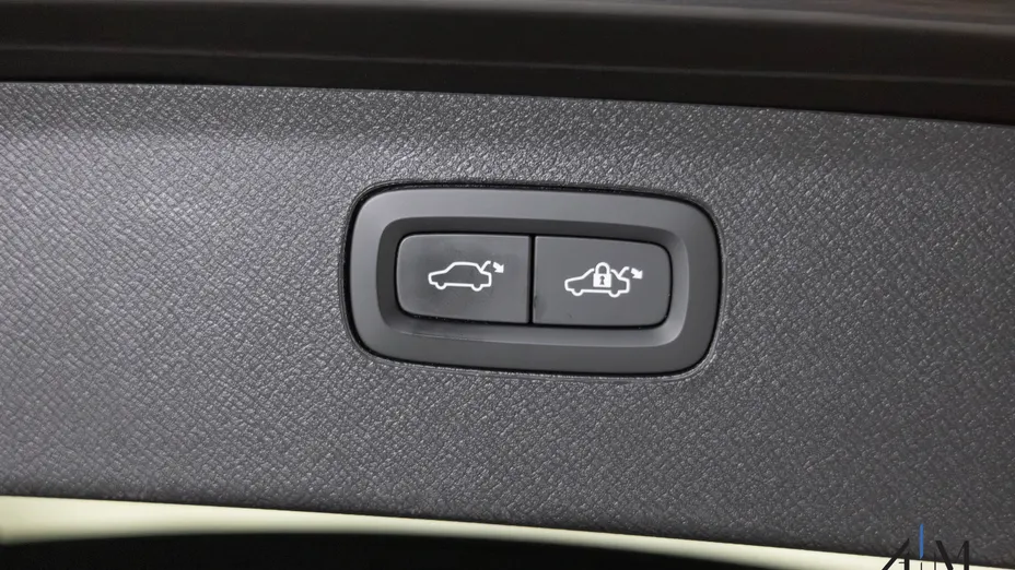 VOLVO XC90 XC90 T8 AWD Plug-In Hybrid Ultimate Dark 7os aut