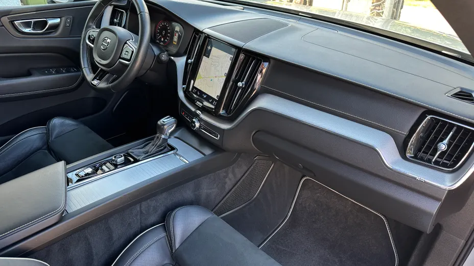 VOLVO XC60 XC60 D4 R-Design aut