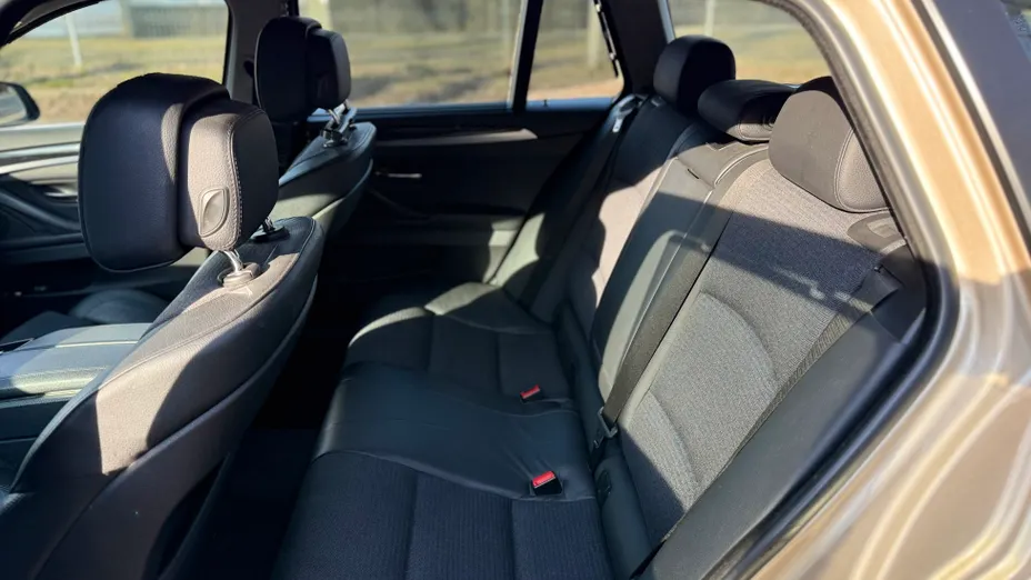 BMW Seria 5 Gran Turismo 520d