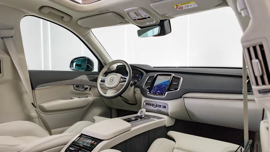 VOLVO XC90 XC90 T8 AWD Plug-In Hybrid Ultimate Dark 7os aut