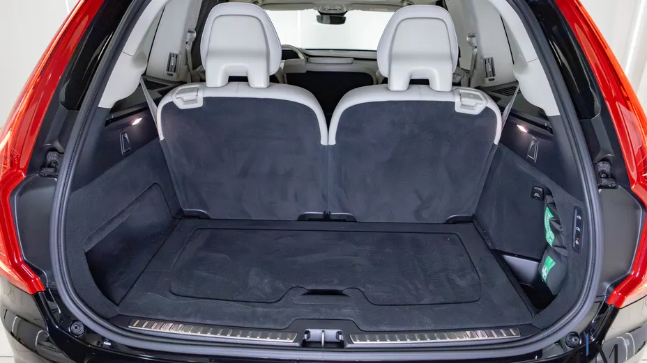 VOLVO XC90 XC90 T8 AWD Plug-In Hybrid Ultimate Dark 7os aut