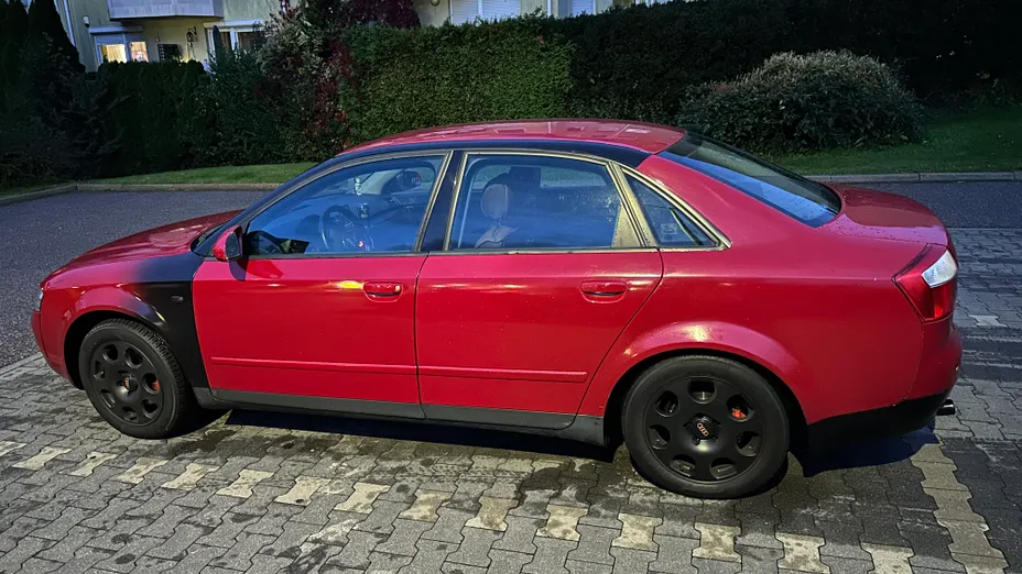 AUDI A4 -