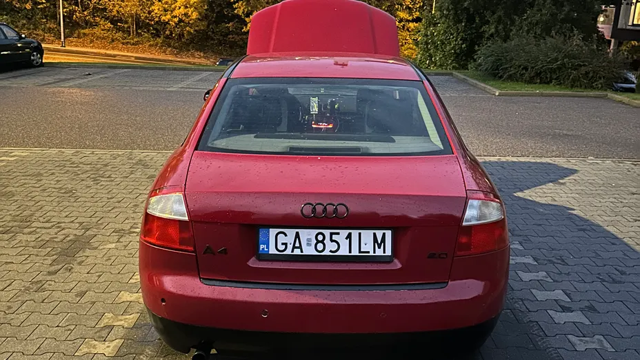 AUDI A4 -
