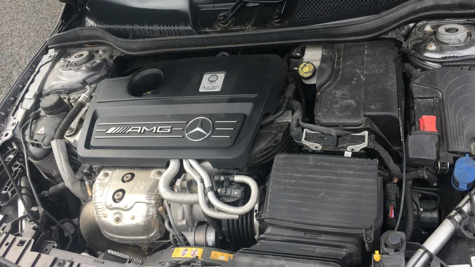 MERCEDES-BENZ GLA AMG GLA 45 4-Matic