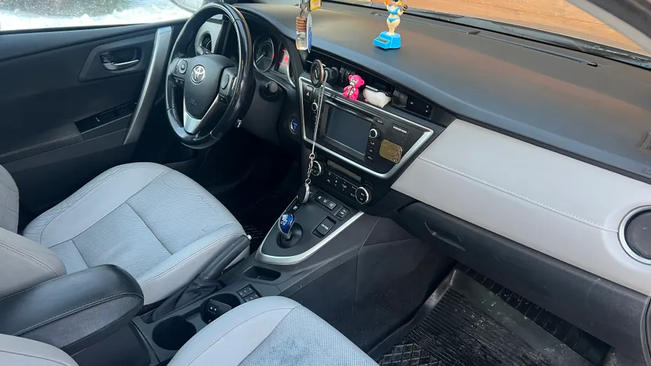 TOYOTA Auris Auris 1.8 Prestige