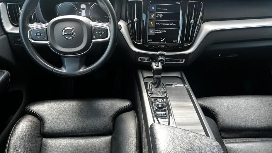 VOLVO XC60 XC60 T4 Momentum Pro aut