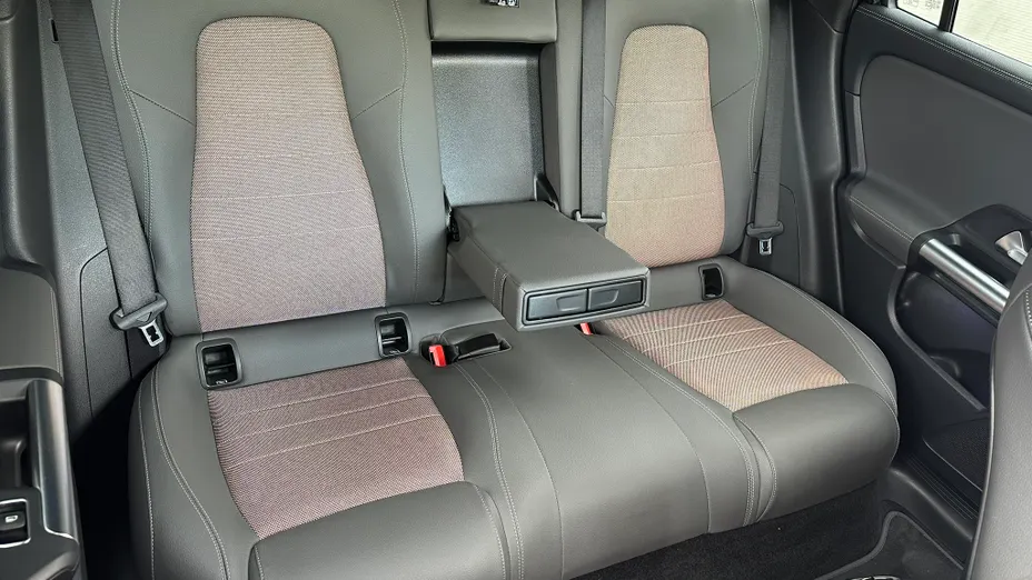 MERCEDES-BENZ EQA EQA 250 66.5kWh Electric Art