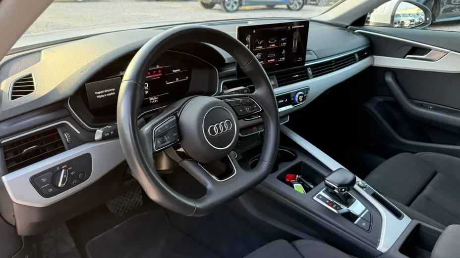 AUDI A4 A4 35 TFSI mHEV S Line S tronic