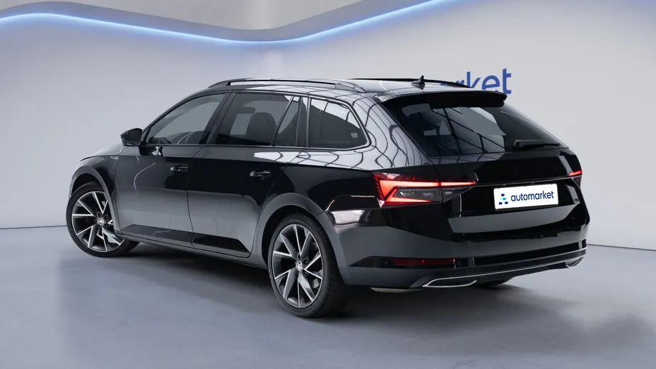 SKODA Superb Superb 2.0 TDI SCR 4x4 Sportline DSG