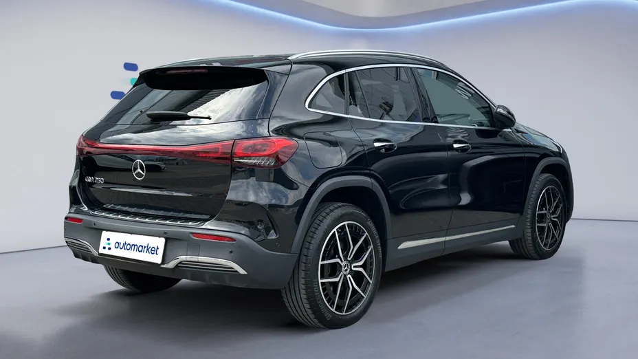 MERCEDES-BENZ EQA EQA 250 66.5kWh AMG Line