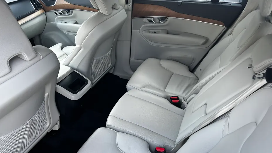 VOLVO XC90 XC90 B5 D AWD Inscription 7os aut