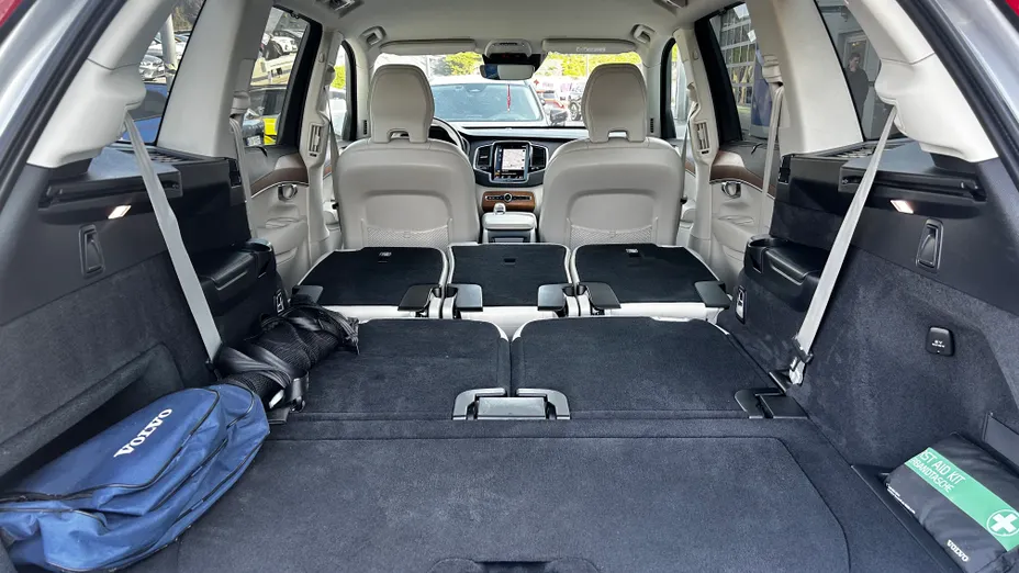 VOLVO XC90 XC90 B5 D AWD Inscription 7os aut