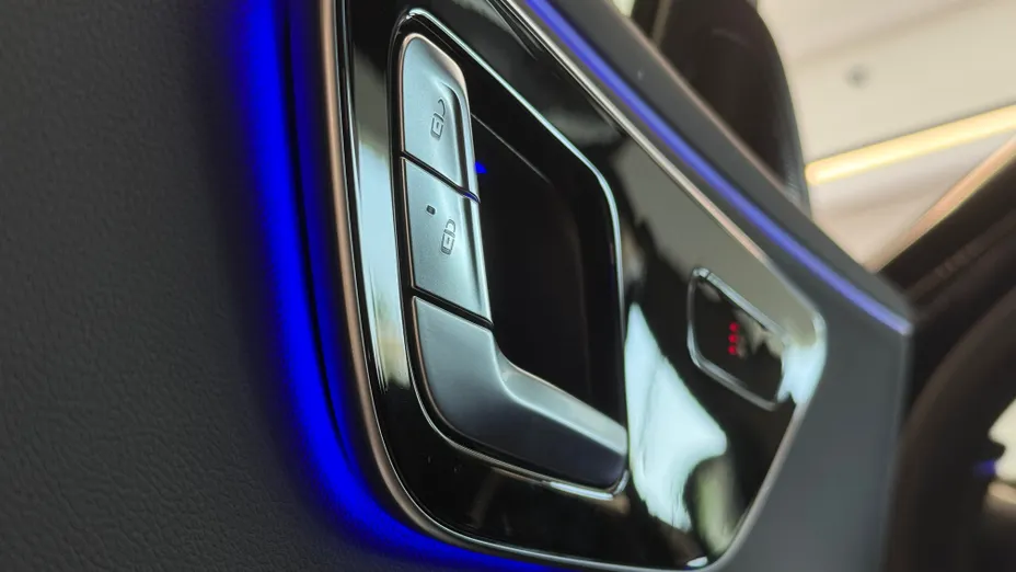 MERCEDES-BENZ E Klasa E 220 d 4-Matic AMG