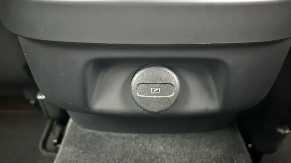 VOLVO V60 V60 B3 B Plus Dark aut