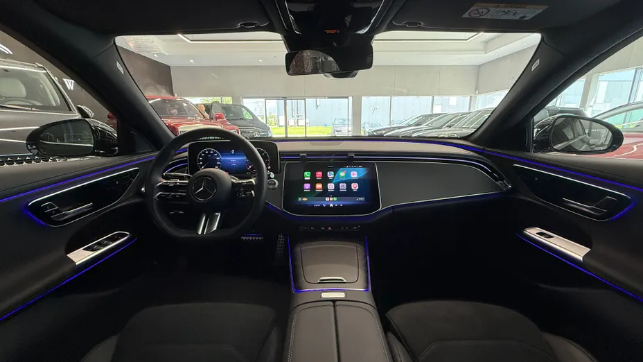 MERCEDES-BENZ E Klasa E 220 d 4-Matic AMG