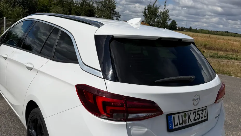 OPEL Astra -