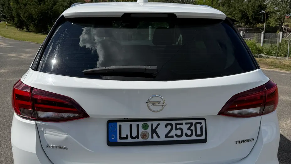 OPEL Astra -