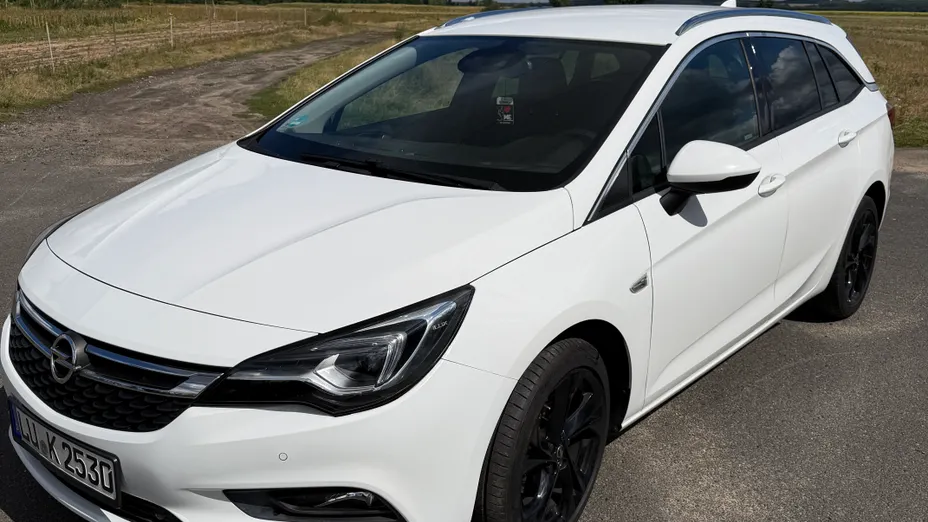 OPEL Astra -