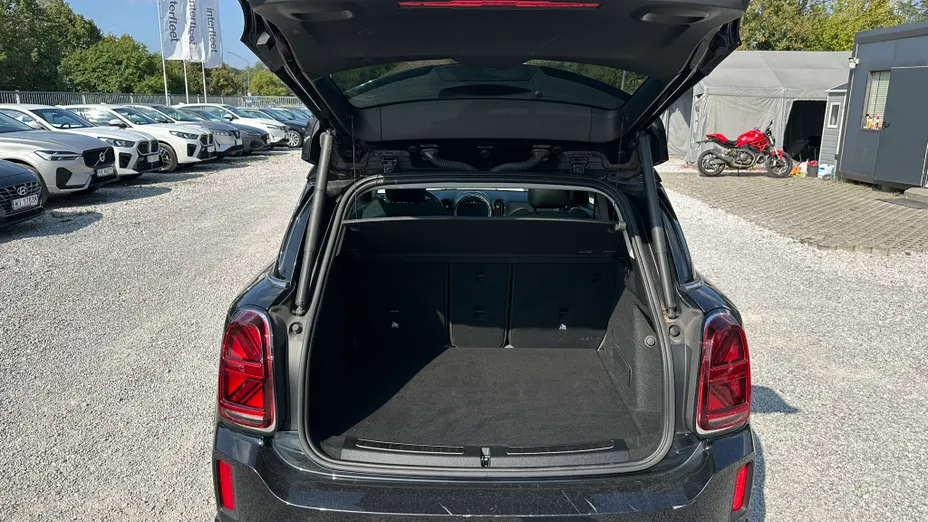 MINI [BMW] Countryman Cooper aut