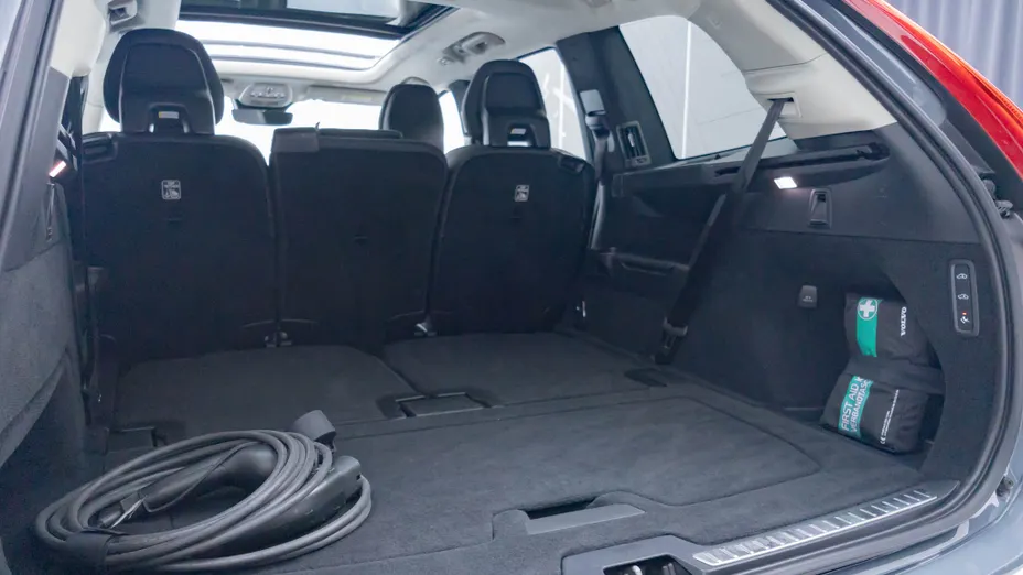 VOLVO XC90 XC90 T8 AWD Plug-In Hybrid Ultimate Dark 7os aut