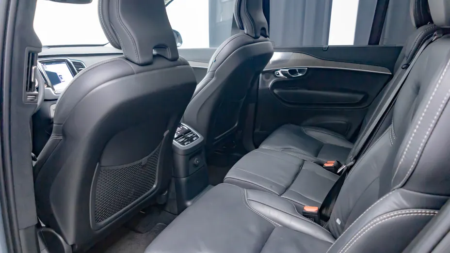 VOLVO XC90 XC90 T8 AWD Plug-In Hybrid Ultimate Dark 7os aut