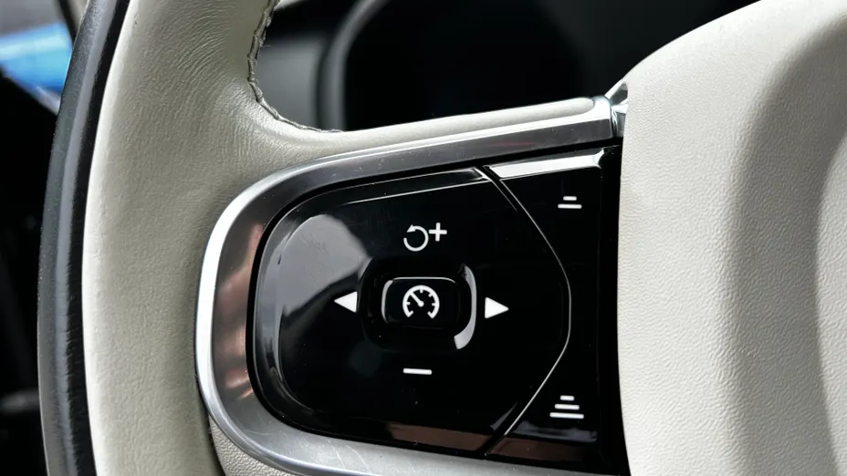 VOLVO XC90 XC90 B5 D AWD Core aut