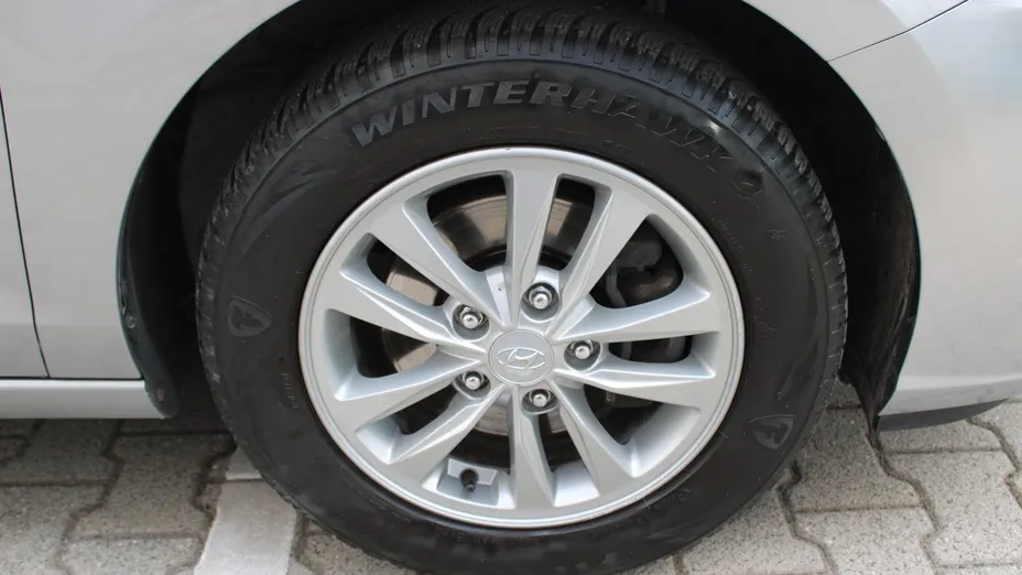 HYUNDAI i30 i30 1.5 DPI Classic +