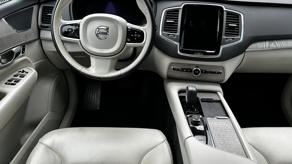 VOLVO XC90 XC90 B5 D AWD Core aut