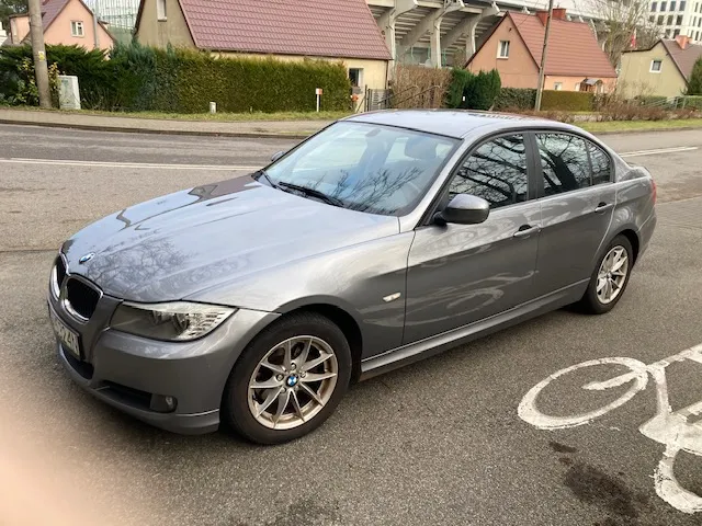 BMW Seria 3 318i